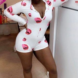 Kissing Lip Onesie🥰😘